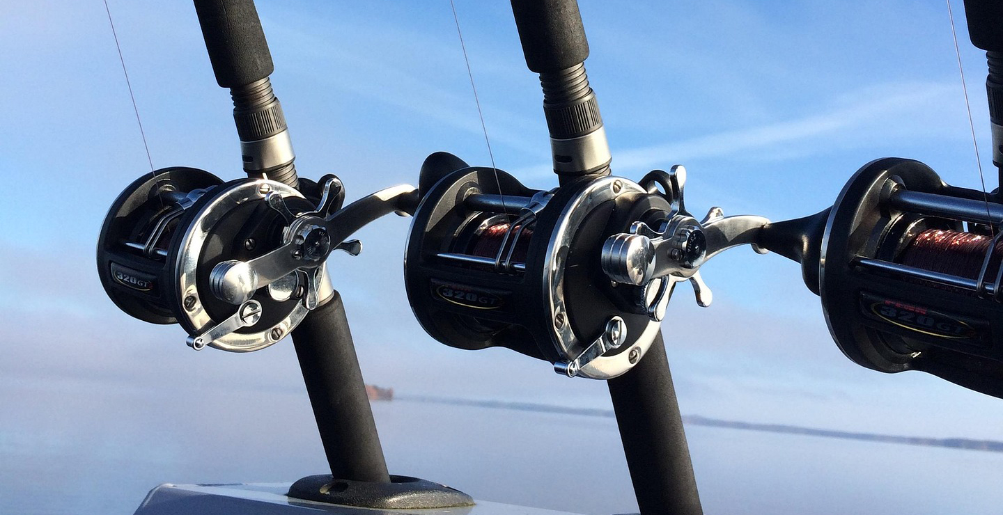 Angelausrüstung -Angelausrüstung fishing 756407 1920